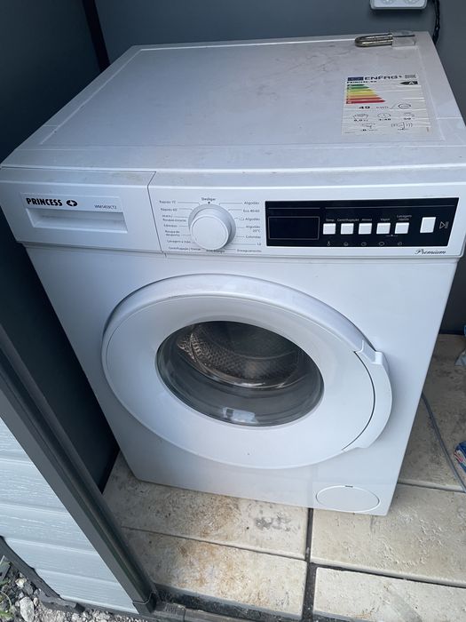 Máquina de lavar roupa 9 kg