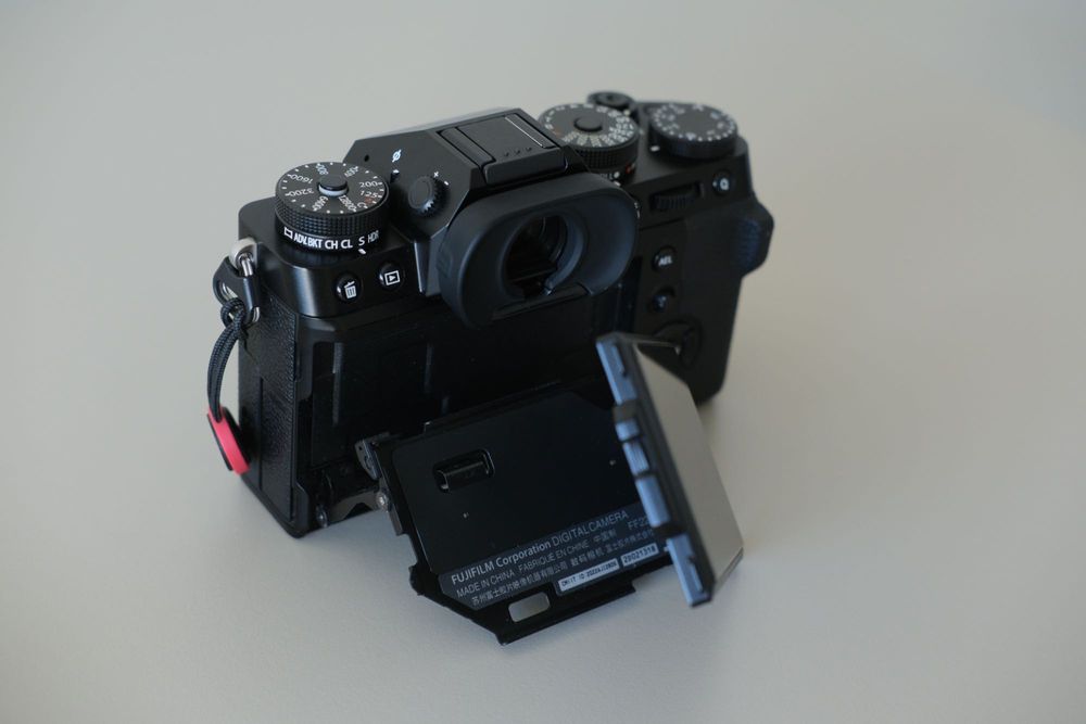 Fujifilm X-T5 – Como Nova