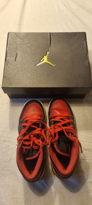 Nike Air Jordan 1 Mid GS 37.5 Chicago Bred