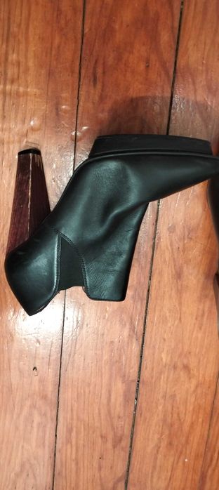 Sapatos preto salto vermelho 11cm