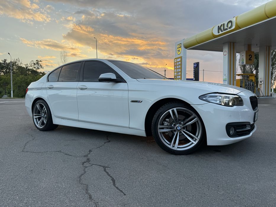 Оригінальні пороги BMW F10 5-series