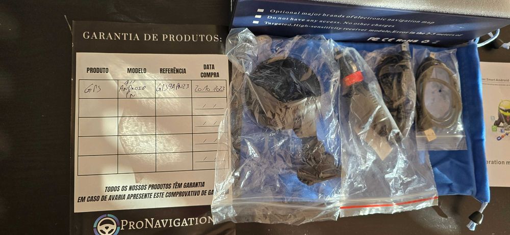 GPS iGO de [9] polegadas – Excelente estado