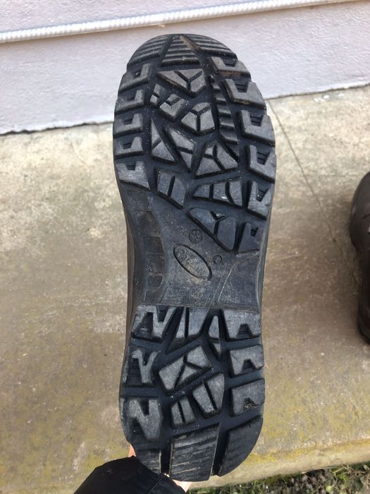 зимове чоловіче взуття (берци) 44 розмі