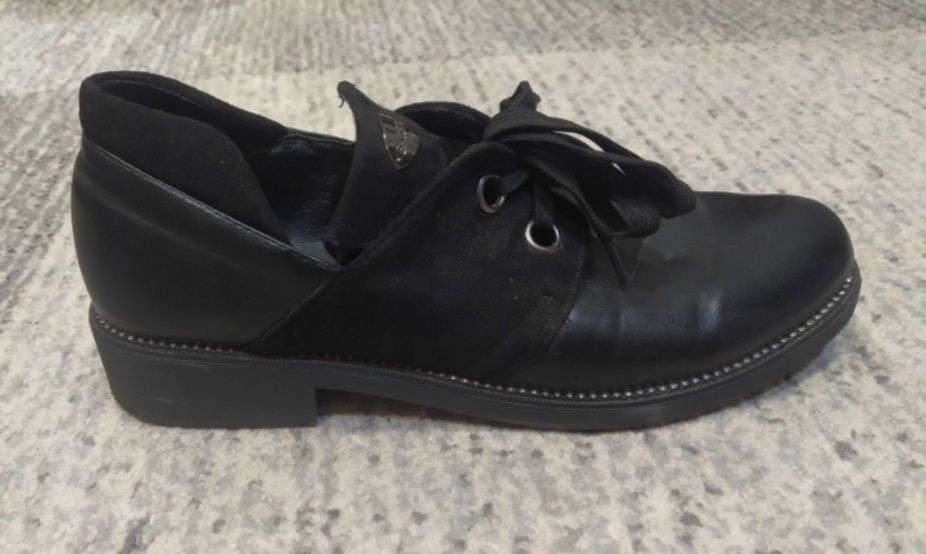 Туфлі жіночі кожа