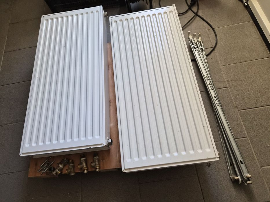 grzejnik panelowy dwupłytowy 90x40x10 cm