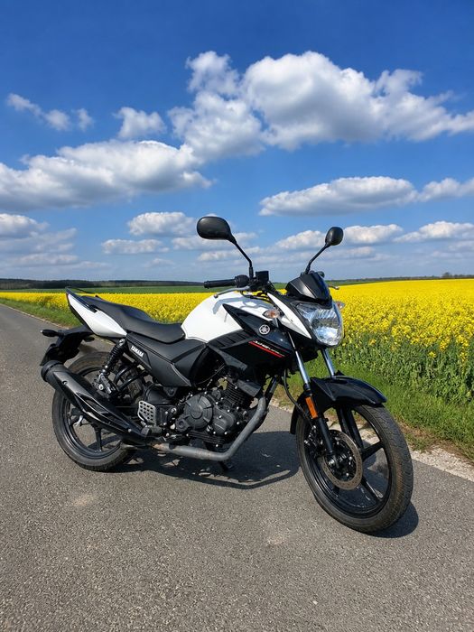 Motocykl Yamaha YS125  rocznik 2020