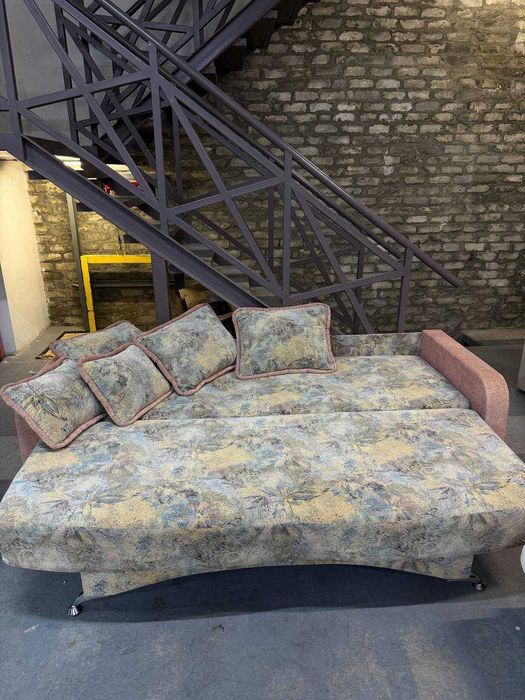 Спальний розкладний диван