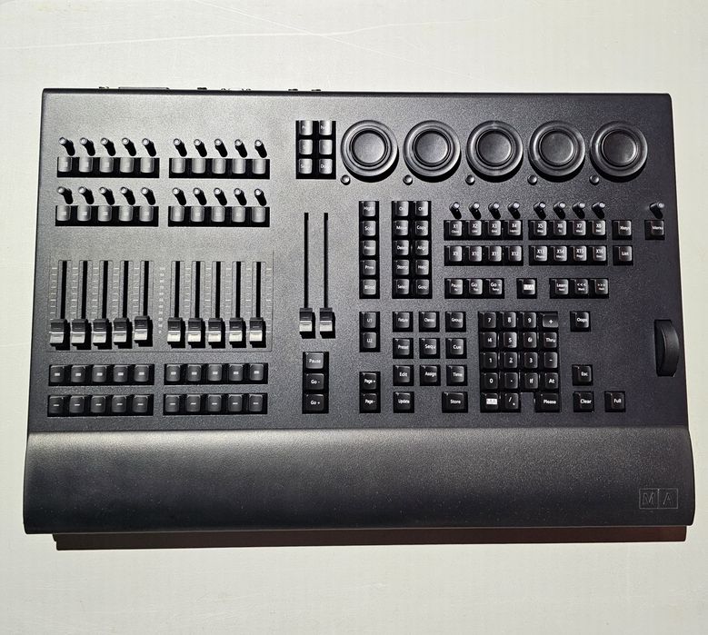 MA3 Command Wing + Flight-case