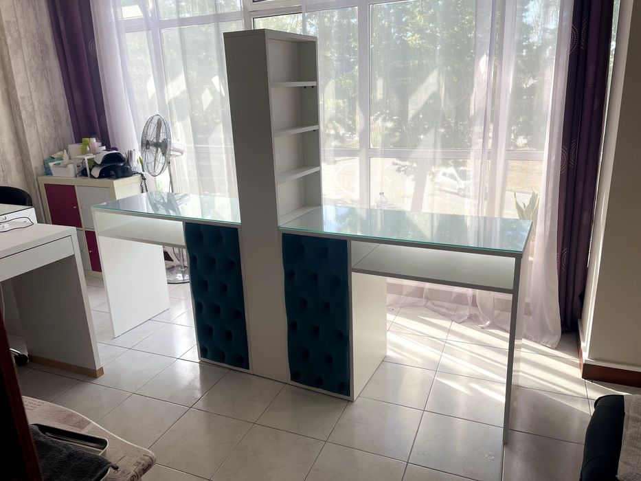 Mesa de manicure | unhas de gel