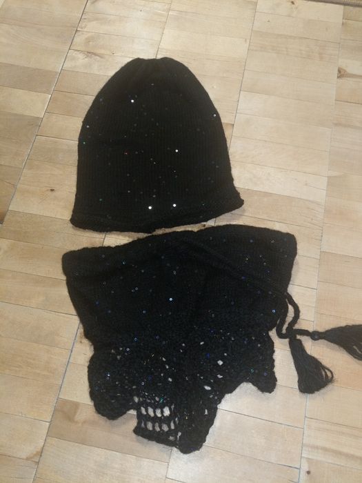 Новогодний подарок шапка с блестками паетками