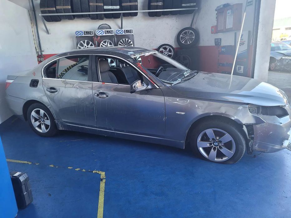 BMW 520 D Restyling de 2010 ás peças