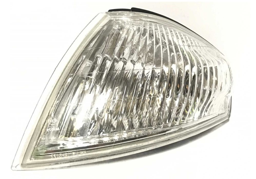MAZDA 323 lampy przód + kierunki