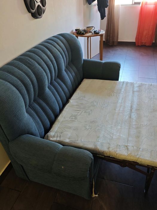 Sofá cama e poltrona