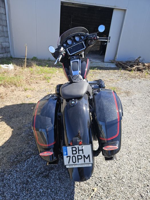 Bmw r18 B (aceito retoma)