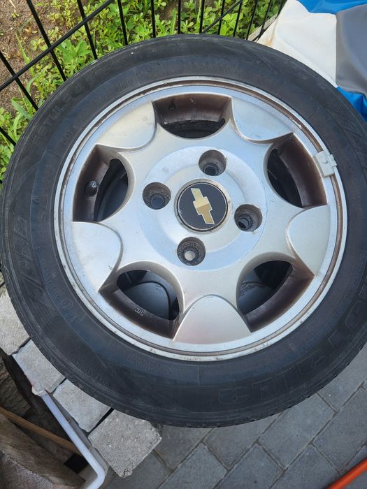 Kola aluminiowe z oponami