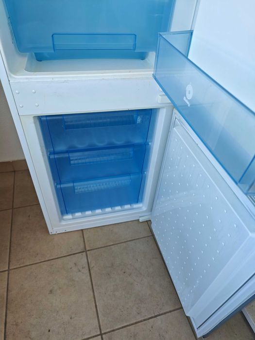 Frigorífico Combinado de Encastrar Balay em boas condições