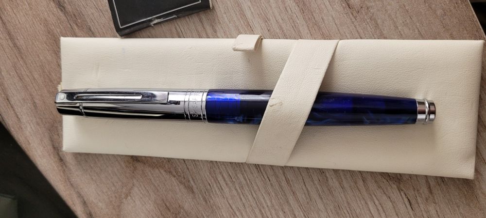 продаю перова ручка