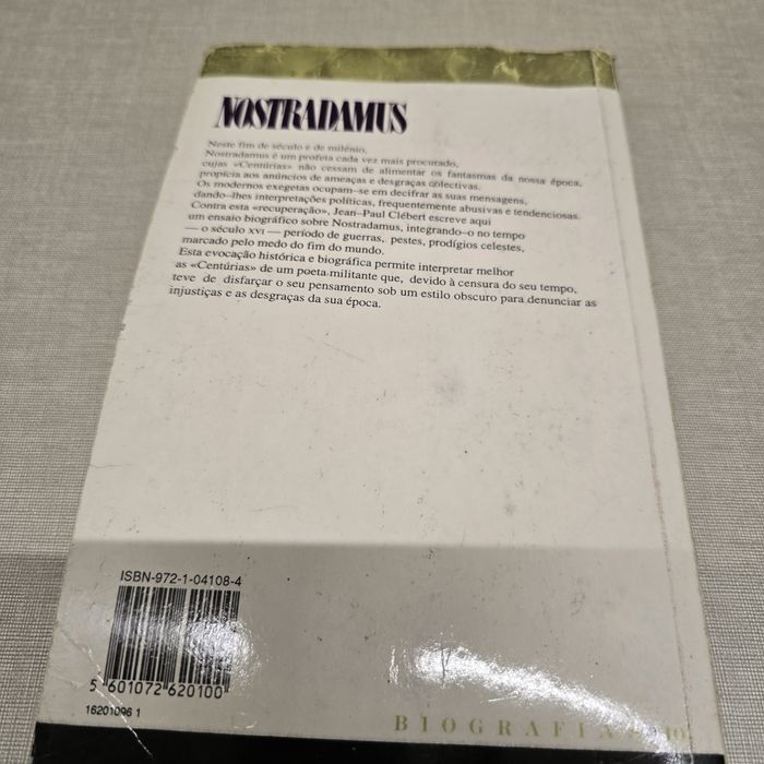Livro  Biografias NOSTRADAMUS