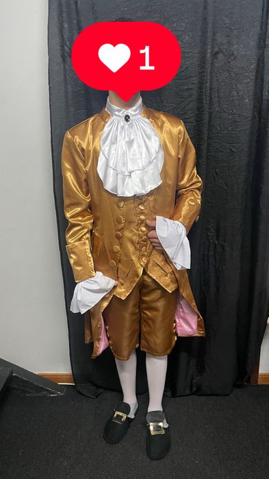 Vendo Fatos Cosplay Antigos