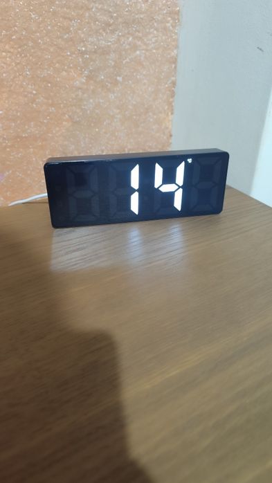 Relógio de Mesinha de Cabeceira 5 Modos