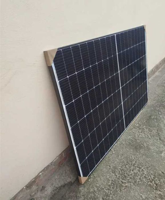 Сонячні панелі від 50-500Вт живлення пристроїв в будь-яких умовах