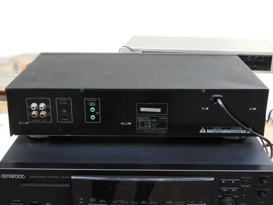 Odtwarzacz CD Kenwood DP - 4030