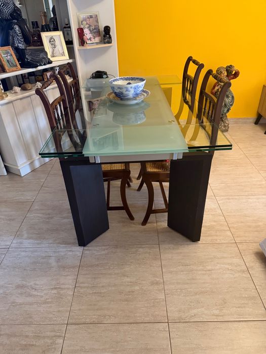 Mesa de sala de jantar