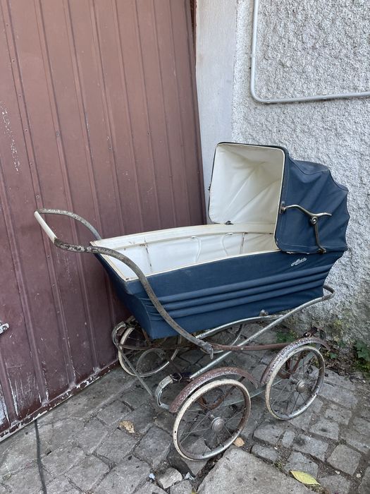 Carrinho de bebe antigo vintage