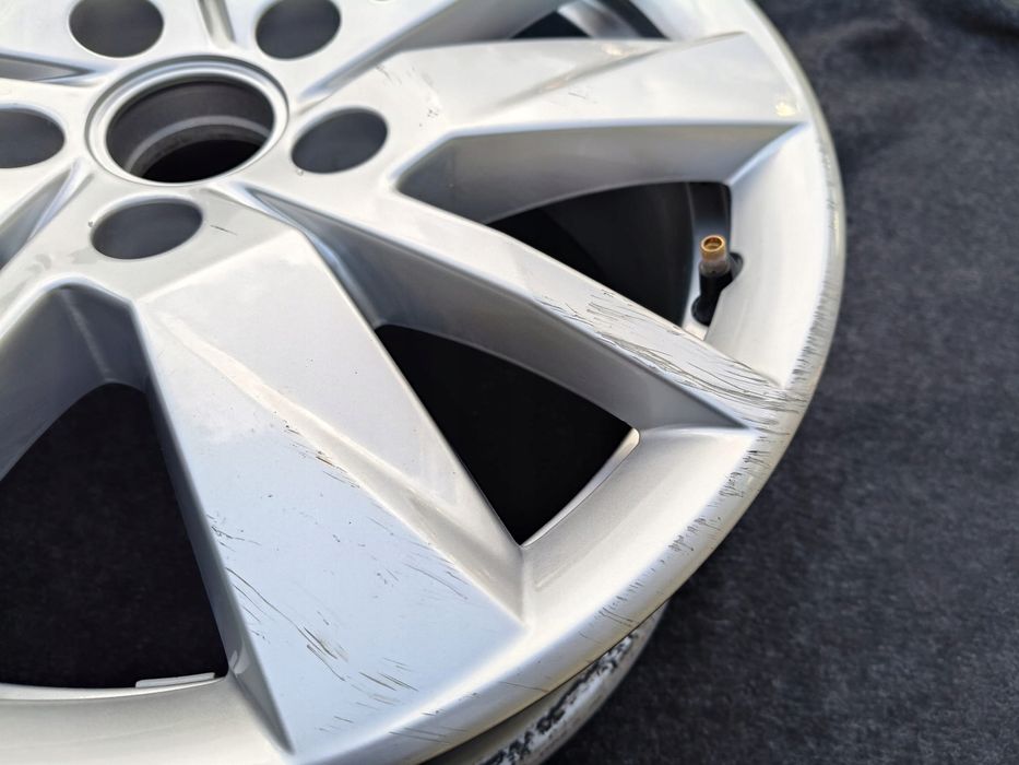 felga vw caddy v 2k7601025 16 oryginał tel.509100323