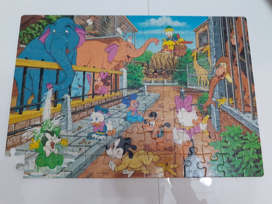 Puzzle kolekcjonerskie lata 90. 100 elementów.