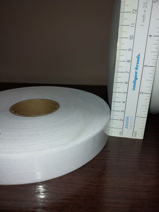Flizelina z klejem 2,5 cm- mega rolka- 200m