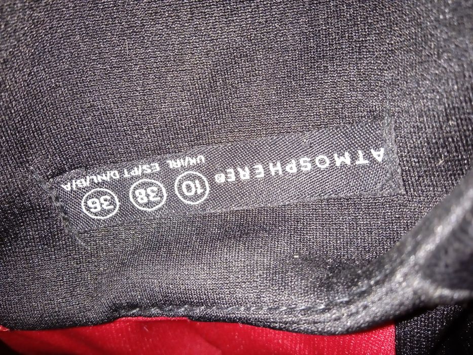 Sprzedam sukienkę czarno czerwona