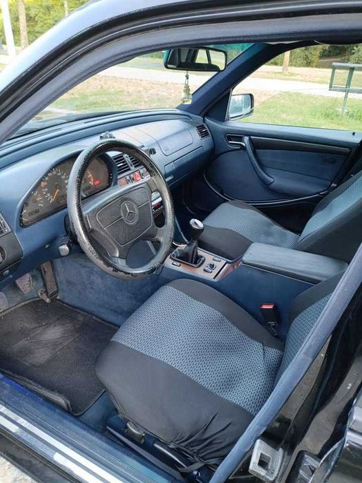 Mercedes C200 CDI, 1999. w202 com vários extras