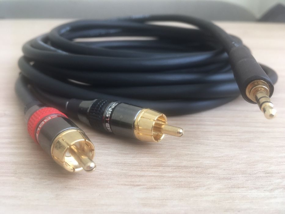 Инсертный аудио кабель 3,5/2RCA