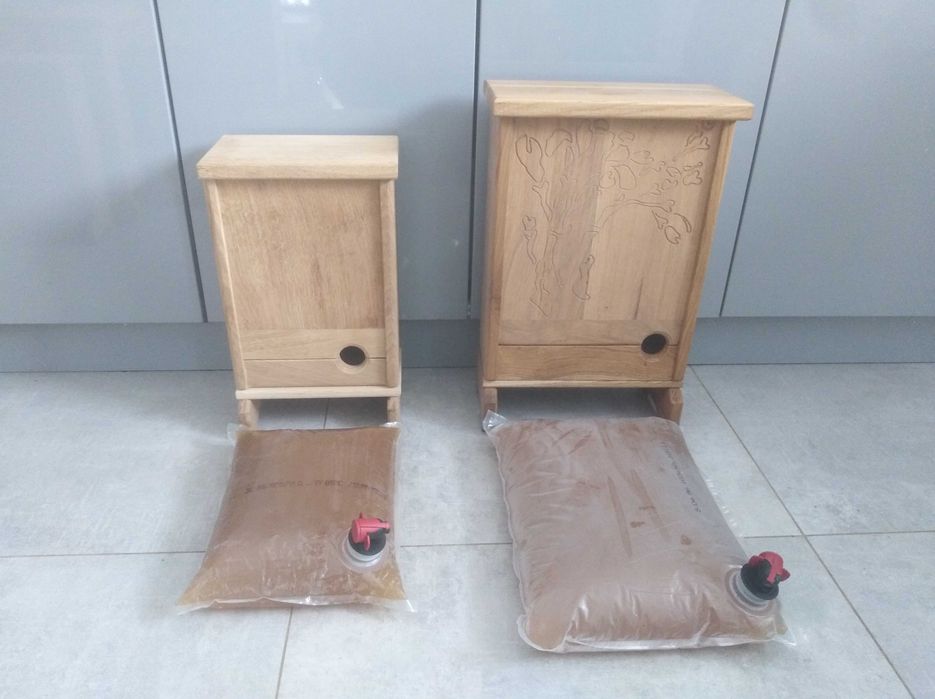 Stojak na sok Bag in box