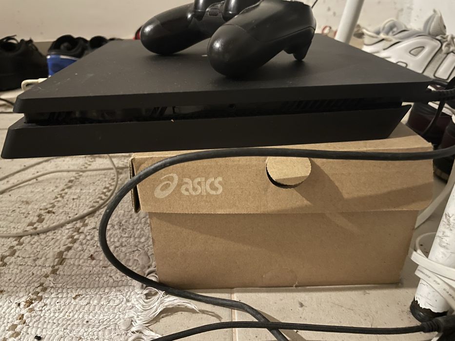 Vendo playstation 4 ótimo preço