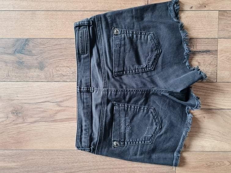 Spodenki jeans. Reserved 34