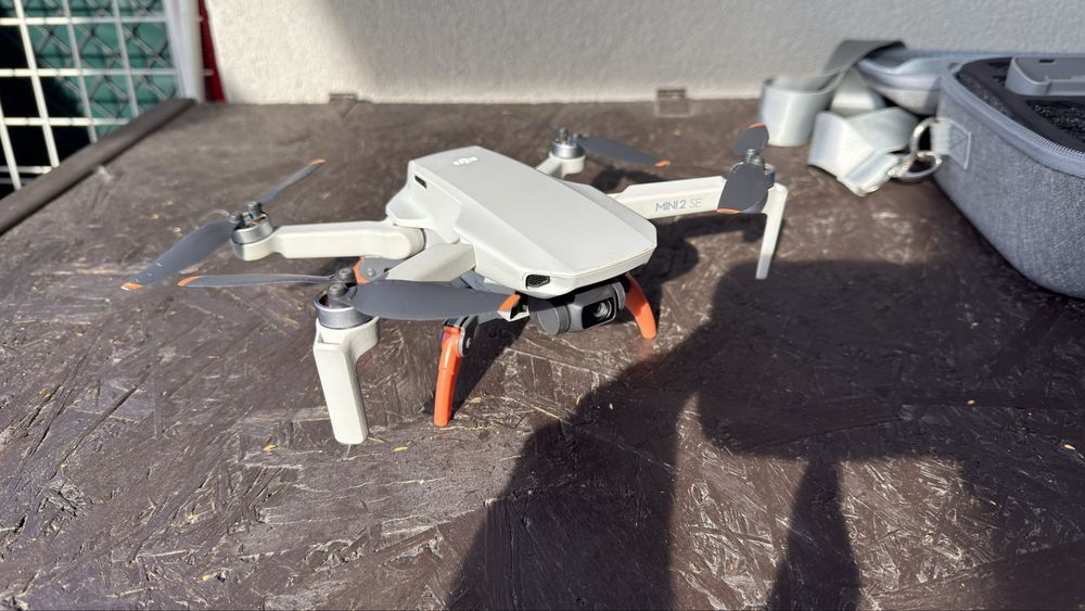 Dron Dji mini 2 se
