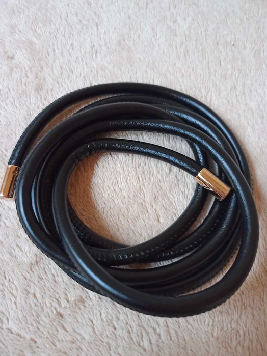 Щільний пояс шнурок, пояс мотузка, веревка, пасок, кнут. є кольори