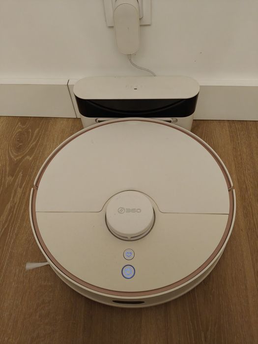 Robot +360 Vacuum Cleaner