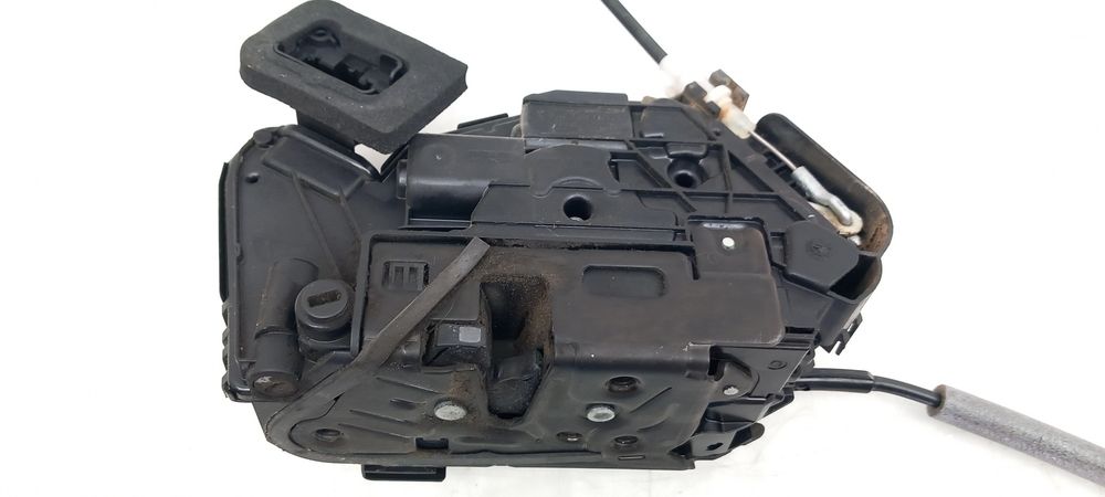 Fechadura / fecho porta trás esquerdo SKODA Fabia III Break (NJ5)