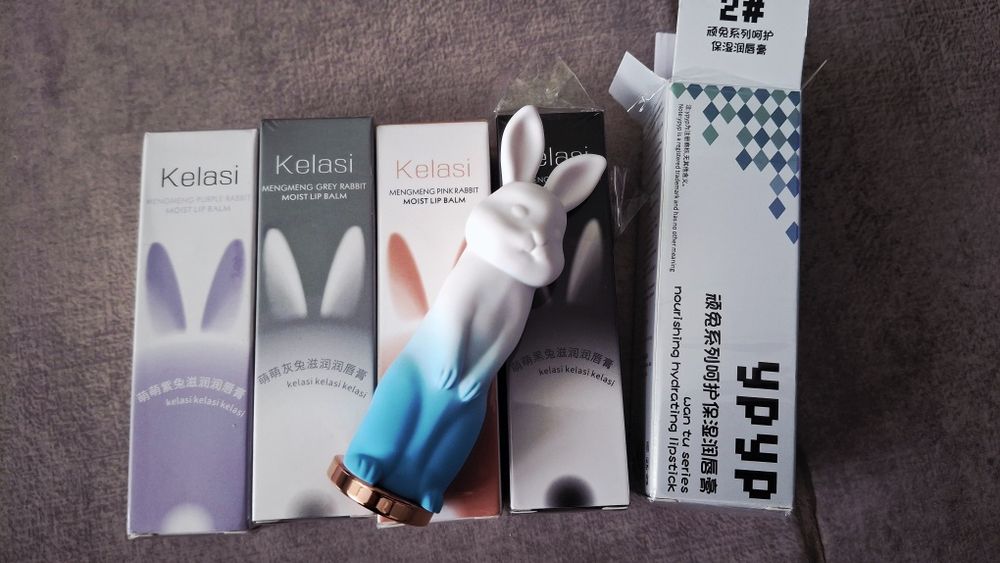 Блиск для губ.помада