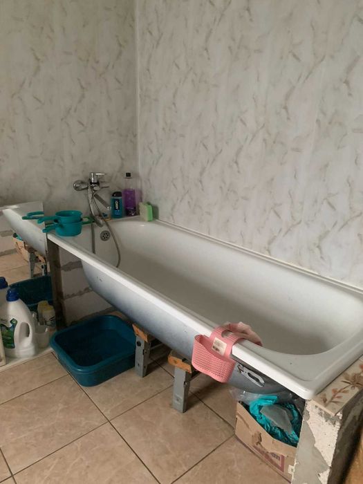 Продам дом в Мерефе. Газовое отопление. Участок 6 соток .Тихий районTB