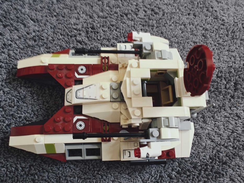 Lego Star Wars 75182 Republic Fighter tank (opis)