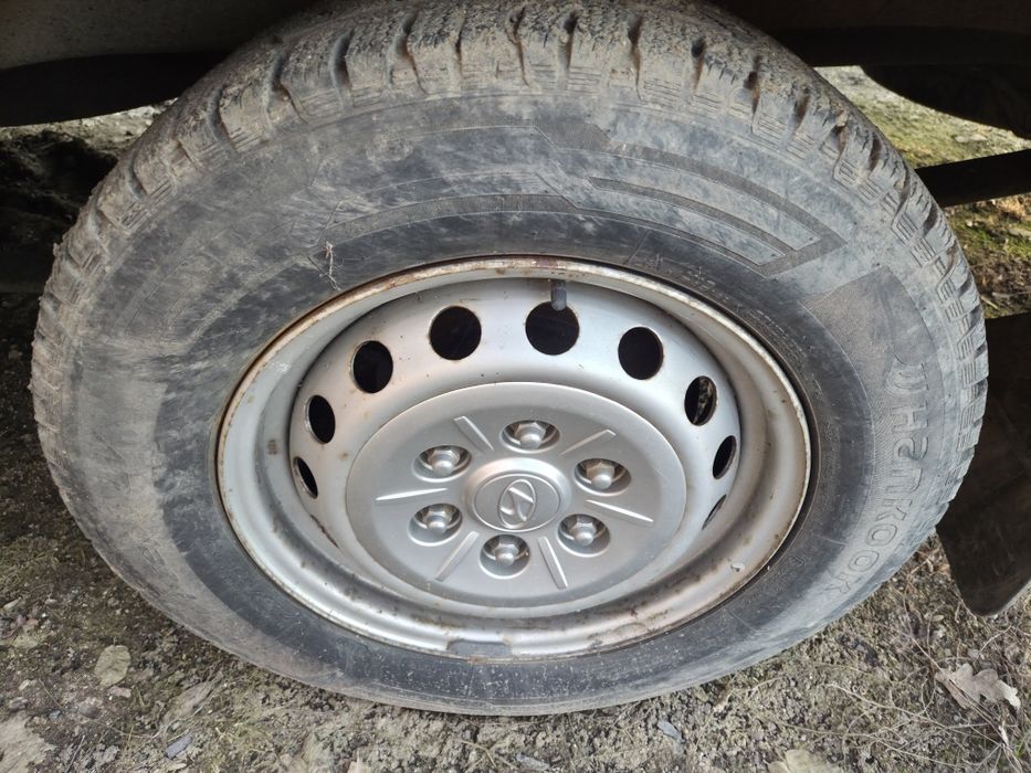 Dekielki Śrub Felg Stalowych Hyundai H350