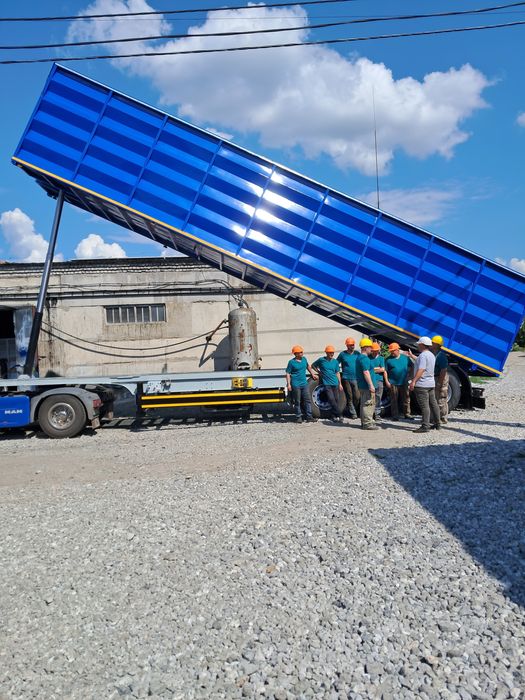 Виготовляємо кузови для вантажних авто/изготовление кузовов зерновозов