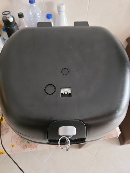 Top case Givi em óptimo estado