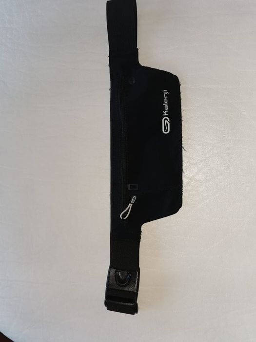 Running belt for smartphone and keys64173600083715124