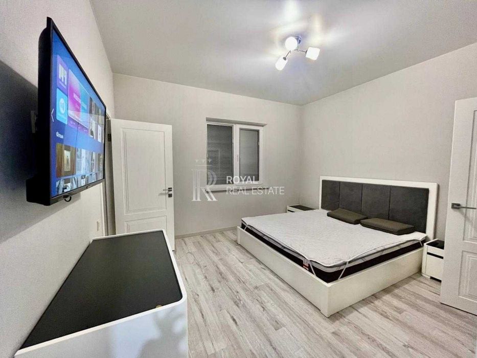 Продаж Будинок Вишгородський район КМ «Міжріччя» 130 м² 3 спальні Ділянка 6,5 соток Газ Сонячні панелі Інвертор Камін Тераса Тепла підлога