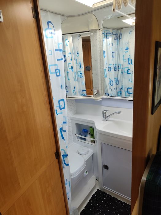 Fiat Ducato-Hymer kamper, doinwestowany